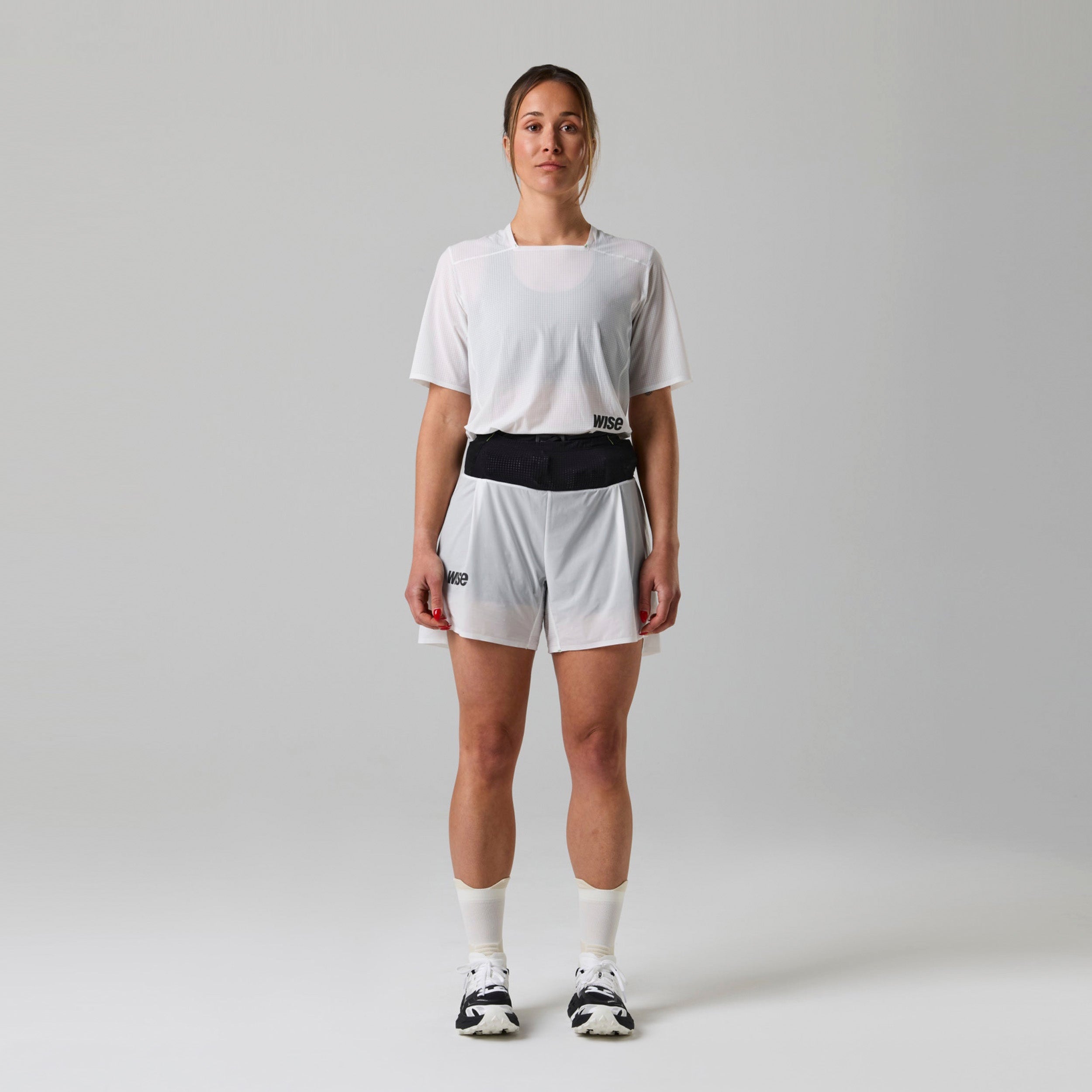 Short 522 Woman - Albedo