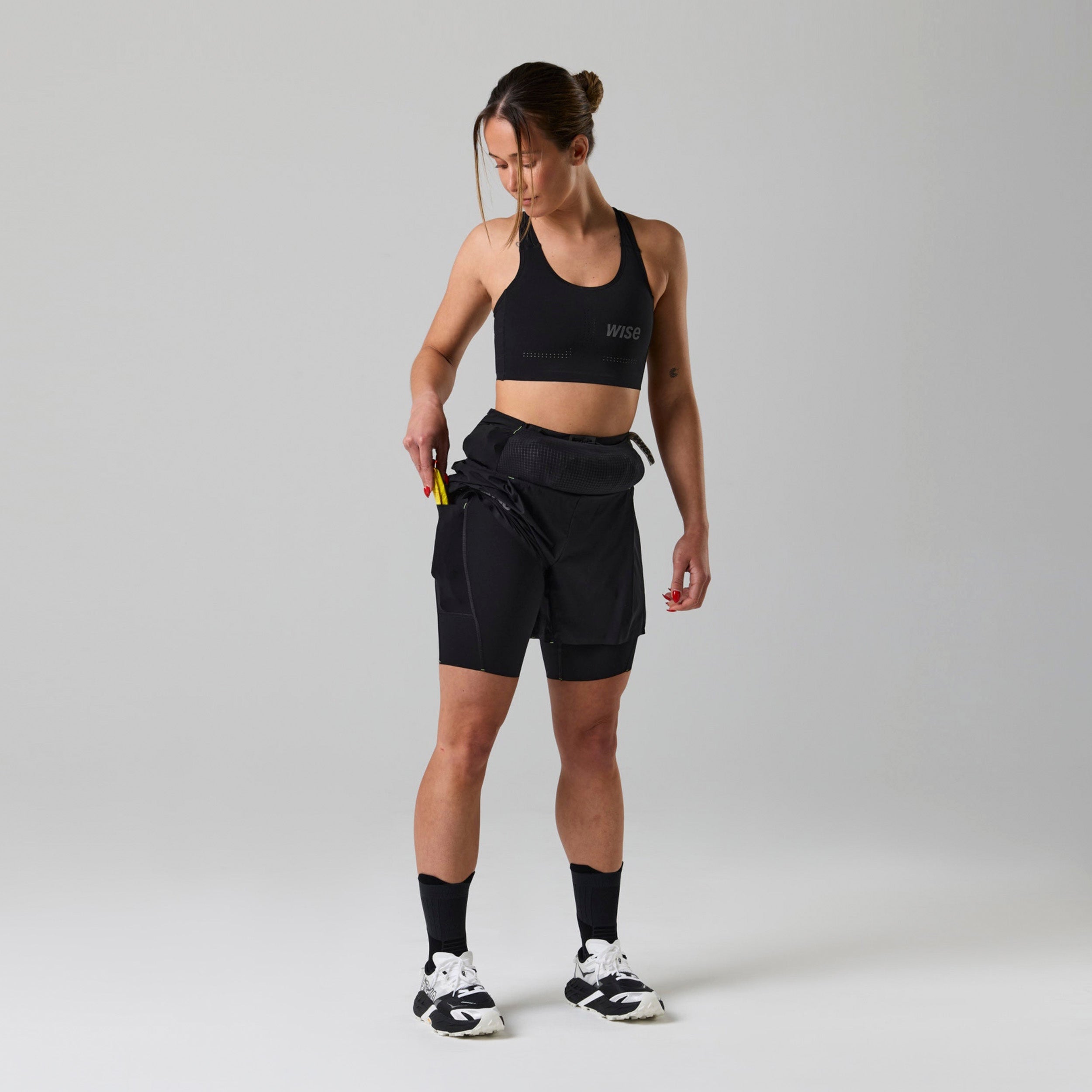 Short 532 Woman - Black